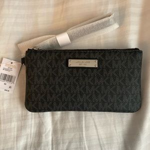 NWT Michael Kors Wristlet